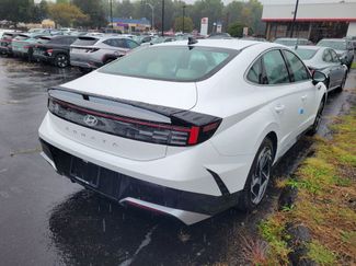 New 2026 Hyundai Sonata SEL video 3