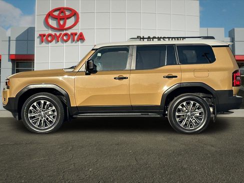 Used 2025 Toyota Land Cruiser w/ Premium Package AWD/4WD image 6