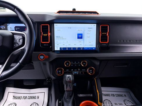 Used 2023 Ford Bronco Badlands AWD/4WD image 7