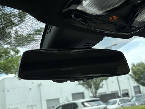 Certified 2026 BMW 330i Sedan w/ Convenience Package RWD image 27