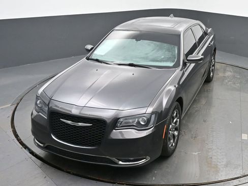 Used 2017 Chrysler 300 S w/ 300S Premium Group image 38