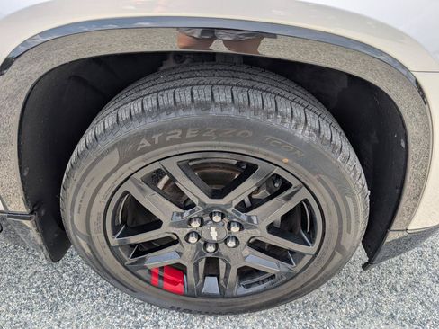 Used 2018 Chevrolet Traverse Premier w/ Redline Edition AWD/4WD image 4