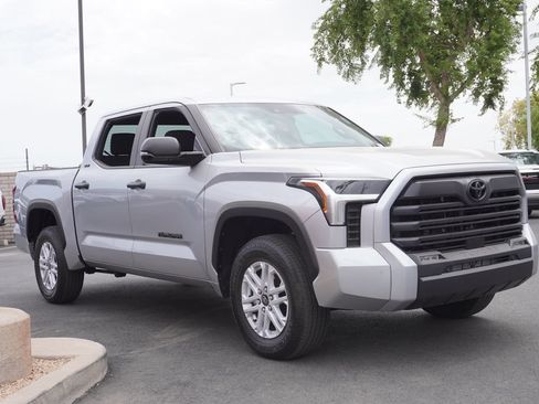 Used 2026 Toyota Tundra SR5 w/ SR5 Convenience Package AWD/4WD image 4