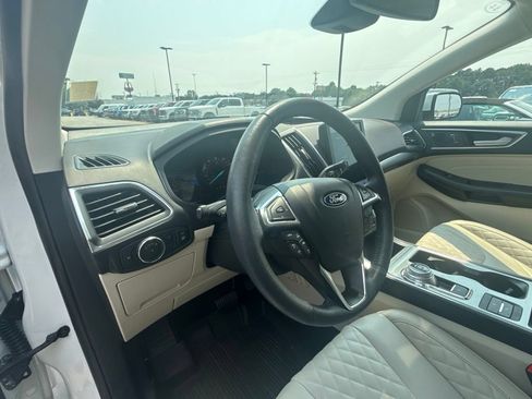 Used 2024 Ford Edge Titanium AWD/4WD image 15