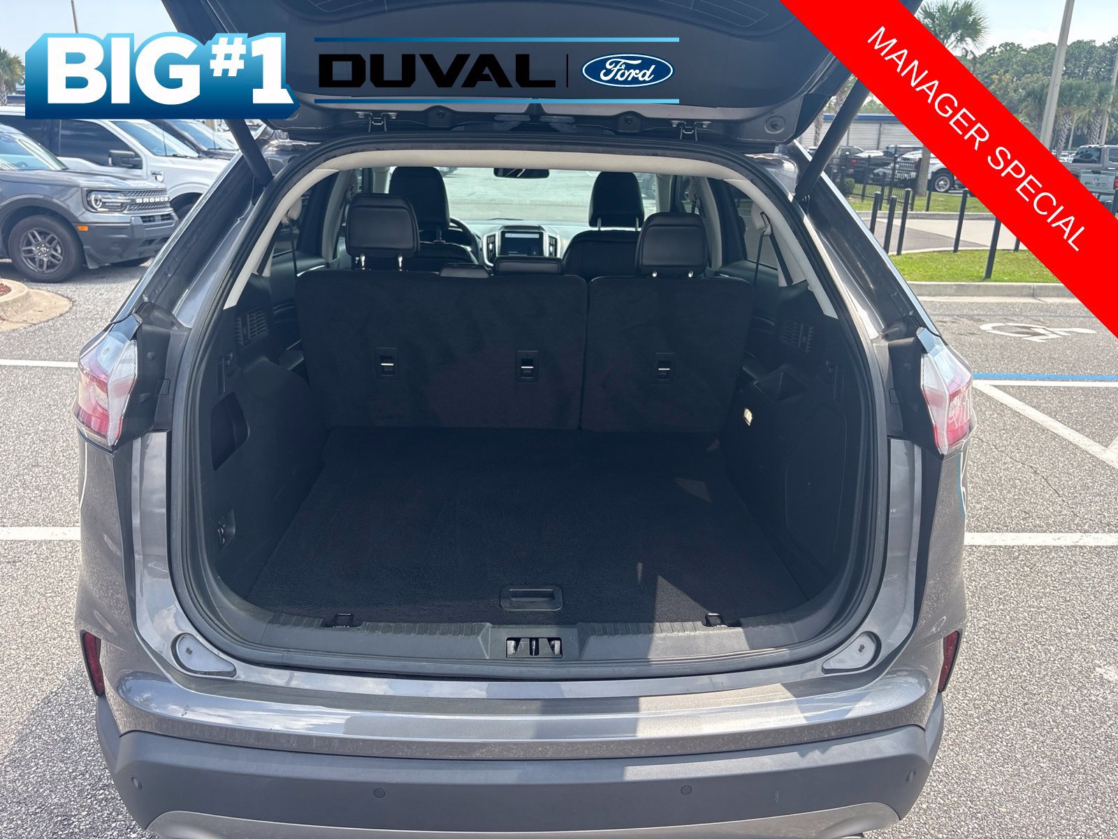Used 2023 Ford Edge Titanium AWD/4WD image 8
