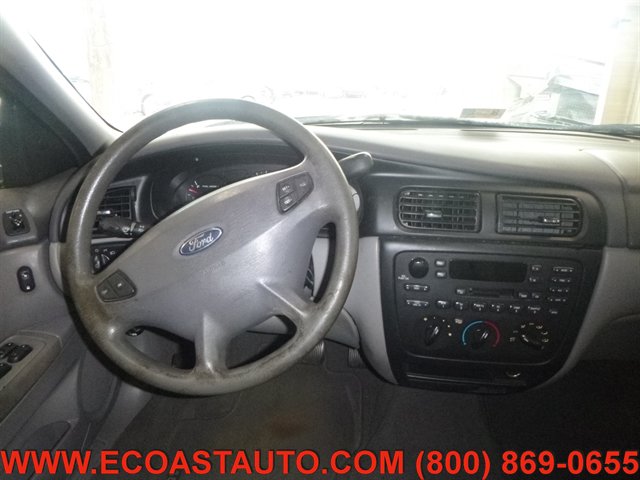 Used 2001 Ford Taurus SE FWD image 9