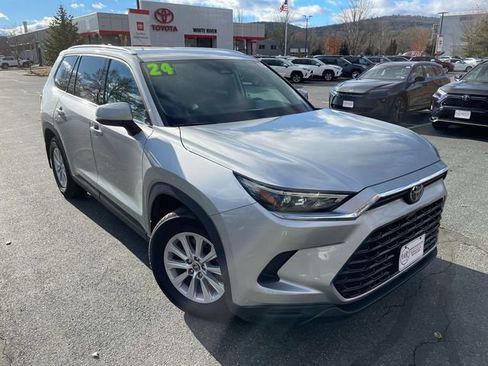 Certified 2024 Toyota Grand Highlander XLE image 1