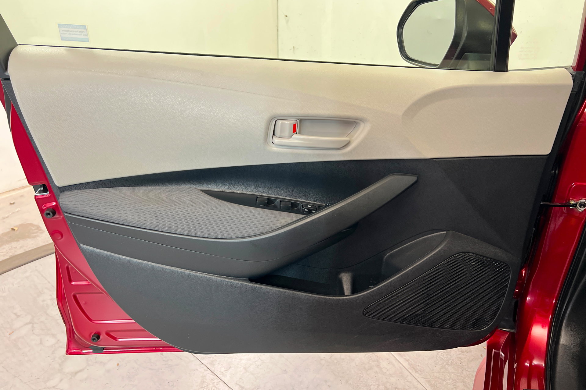 Used 2023 Toyota Corolla LE FWD image 15