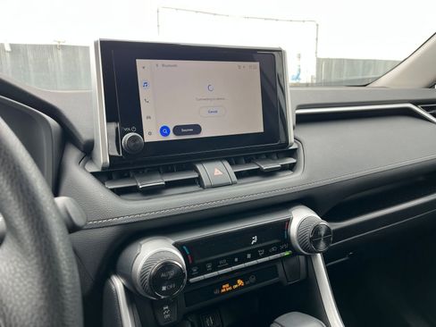 Used 2025 Toyota RAV4 LE image 21