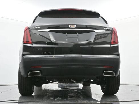 New 2025 Cadillac XT5 Luxury image 18