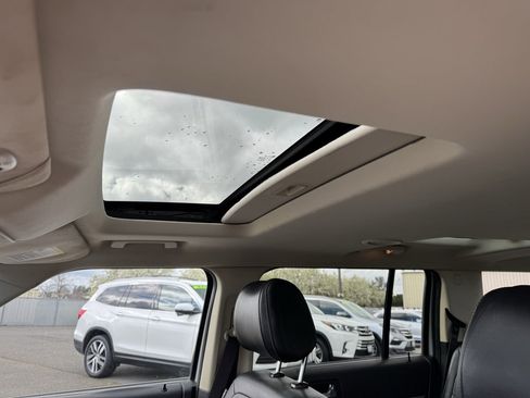 Used 2013 Ford Flex SEL image 25