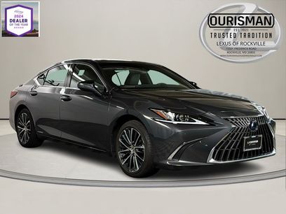Certified 2022 Lexus ES 300h w/ Premium Package