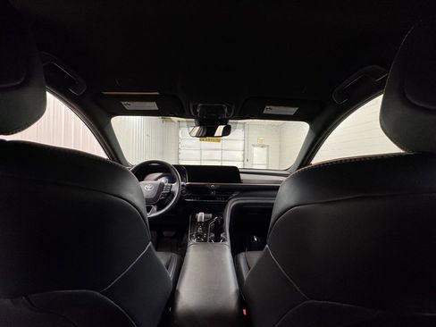 Used 2025 Toyota Crown Signia image 20