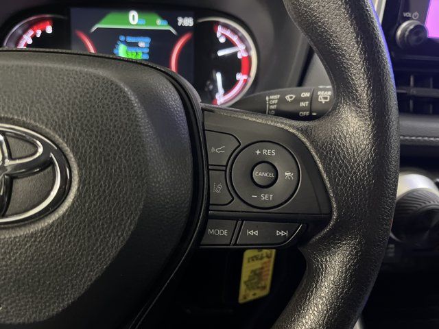 Used 2025 Toyota RAV4 LE FWD image 28