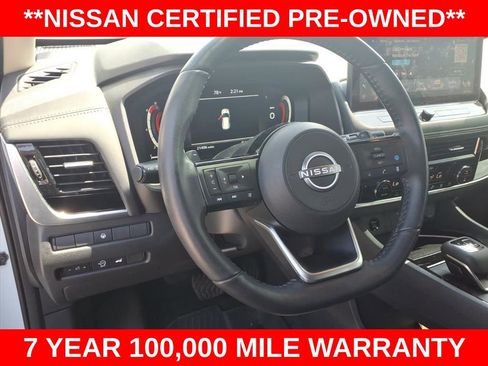 Used 2024 Nissan Rogue SL w/ SL Premium Package AWD/4WD image 16