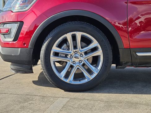 Used 2017 Ford Explorer Limited w/ Equipment Group 301A image 11