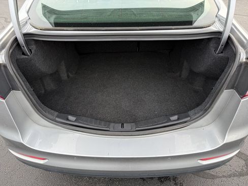 Used 2020 Ford Fusion SE FWD image 37