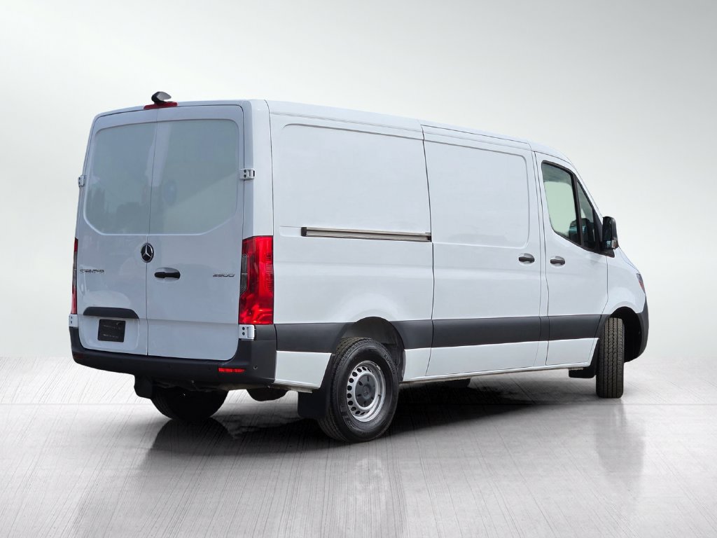 Used 2024 Mercedes-Benz Sprinter 2500 image 5