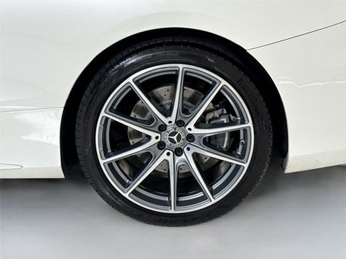 Used 2019 Mercedes-Benz S 560 Cabriolet image 38