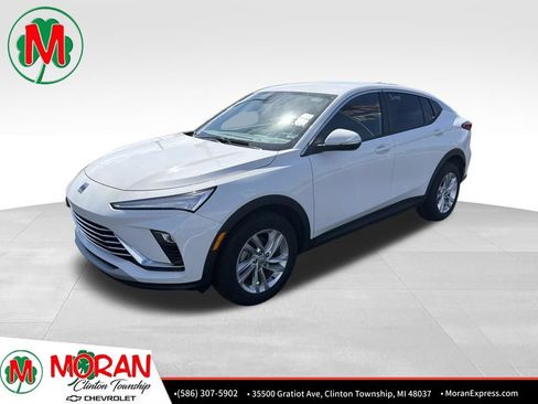 Used 2025 Buick Envista Preferred FWD image 1