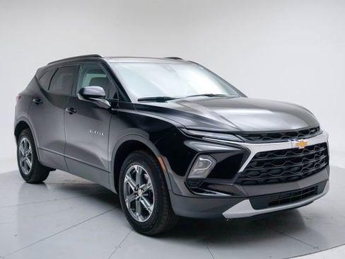 Used 2023 Chevrolet Blazer LT w/ Convenience Package image 9