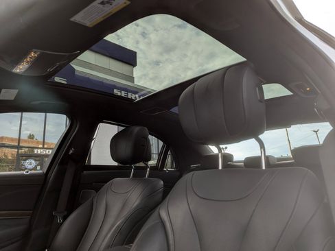 Used 2016 Mercedes-Benz S 550 4MATIC Sedan image 31