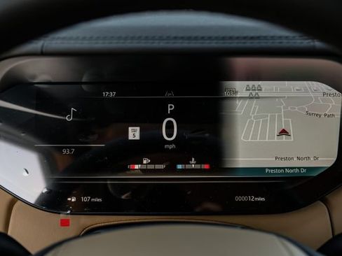 New 2026 Land Rover Range Rover Long Wheelbase SE AWD/4WD image 22