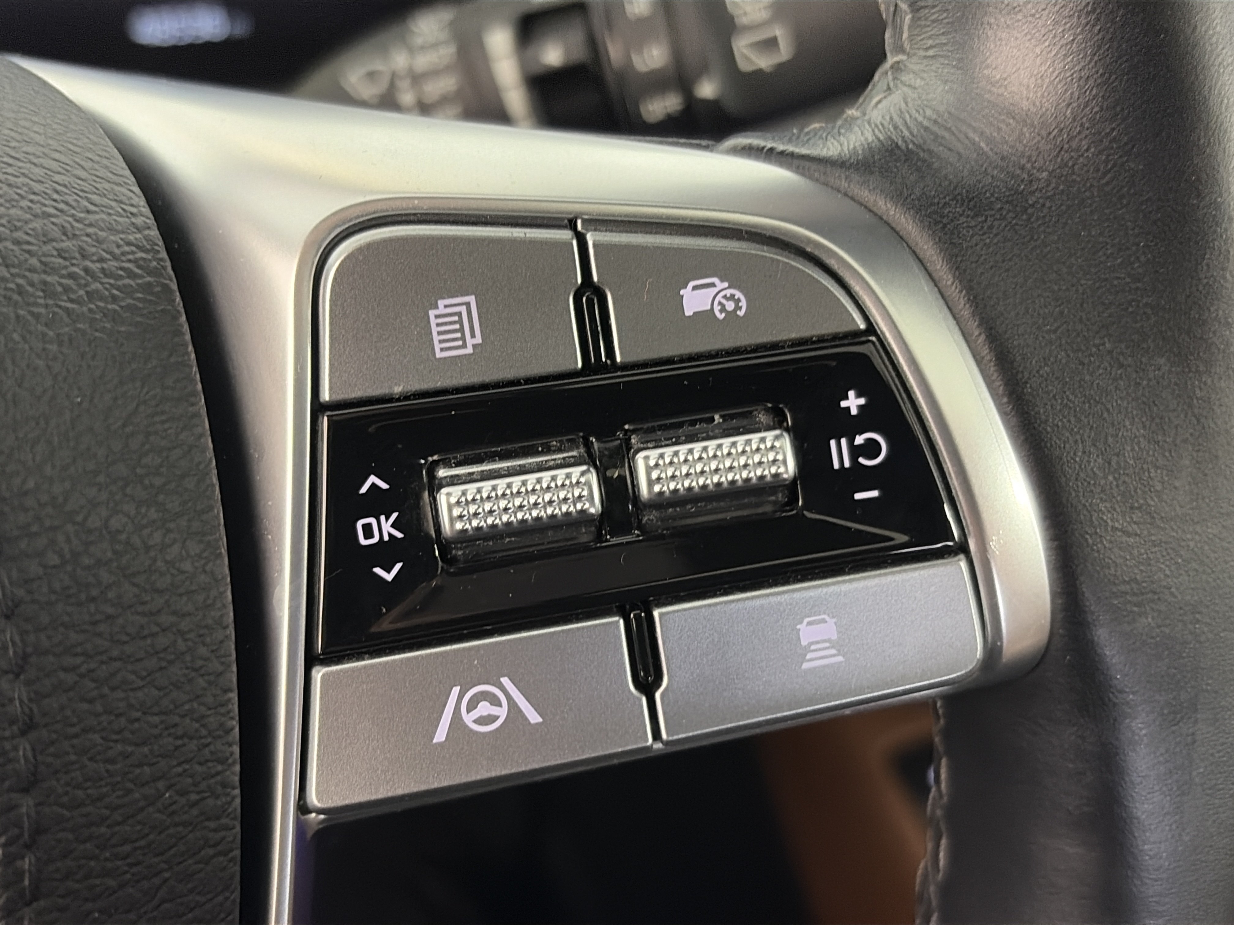 Certified 2024 Kia Telluride SX X-Line AWD/4WD image 42