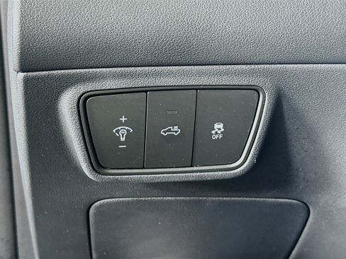 Used 2024 Hyundai Santa Cruz SEL image 16