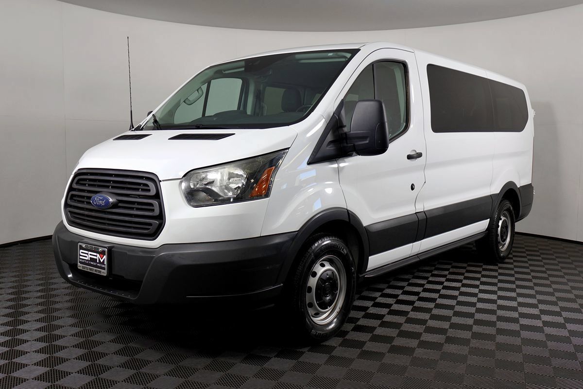 Used 2017 Ford Transit 150 XL RWD image 2
