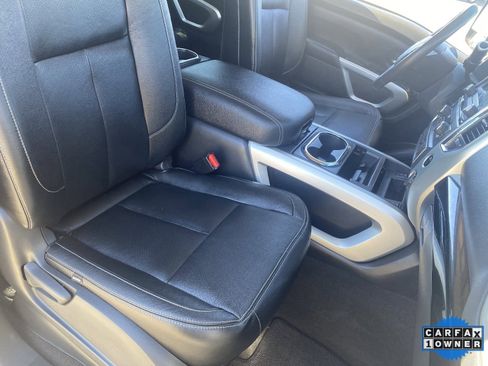 Certified 2021 Nissan Titan SV w/ SV Convenience Package image 11