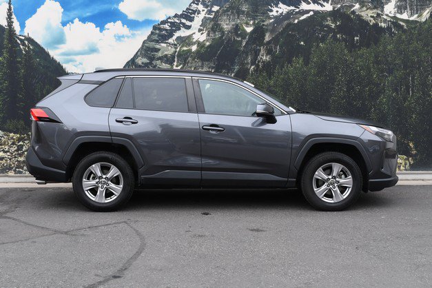 Used 2023 Toyota RAV4 XLE w/ Convenience Package AWD/4WD image 2