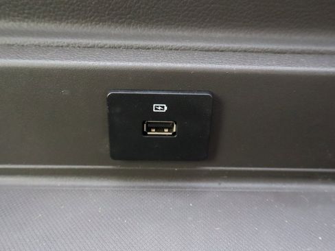 Used 2020 Ford Expedition Limited image 28