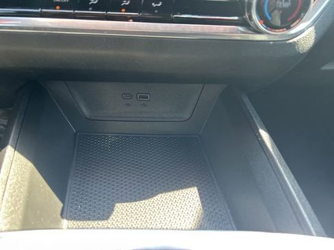 Used 2025 Chevrolet Equinox LT FWD image 20