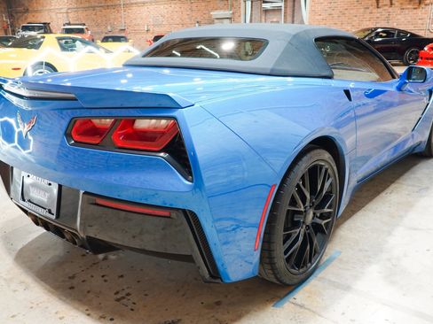 Used 2014 Chevrolet Corvette Stingray Convertible w/ 3LT Preferred Equipment Group RWD image 18