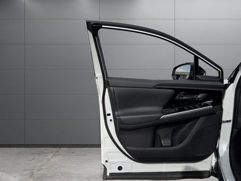 Used 2025 Toyota bZ4X AWD image 15