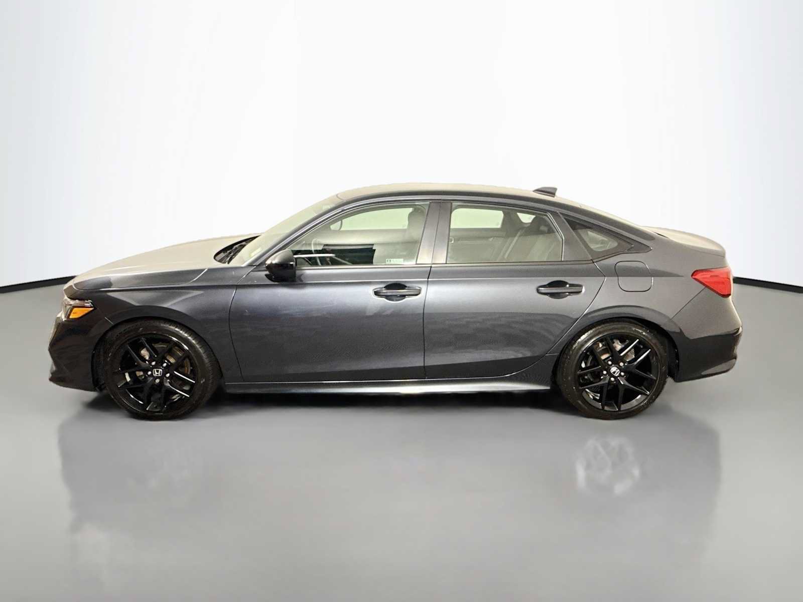 Used 2024 Honda Civic Sport image 4