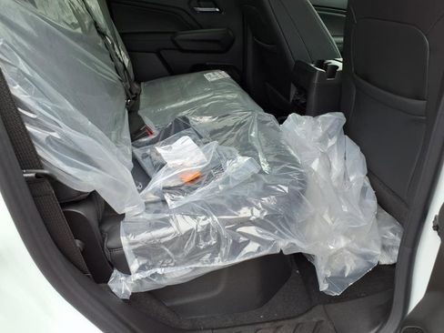 New 2026 GMC Canyon Elevation w/ Convenience Package image 8