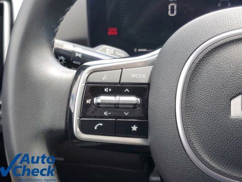 Used 2024 Kia Sorento S w/ Panoramic Sunroof Package FWD image 22