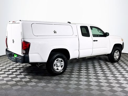 Used 2020 Toyota Tacoma SR image 10