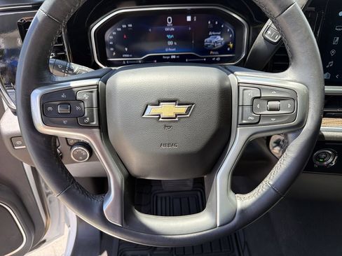 Certified 2022 Chevrolet Silverado 1500 LT RWD image 28
