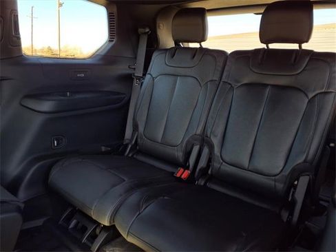 Certified 2025 Jeep Grand Cherokee L Laredo image 14