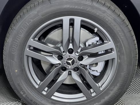 New 2026 Mercedes-Benz GLB 250 4MATIC image 15