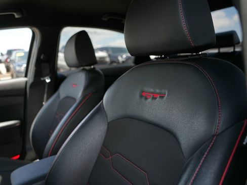 Used 2022 Kia Forte GT FWD image 17