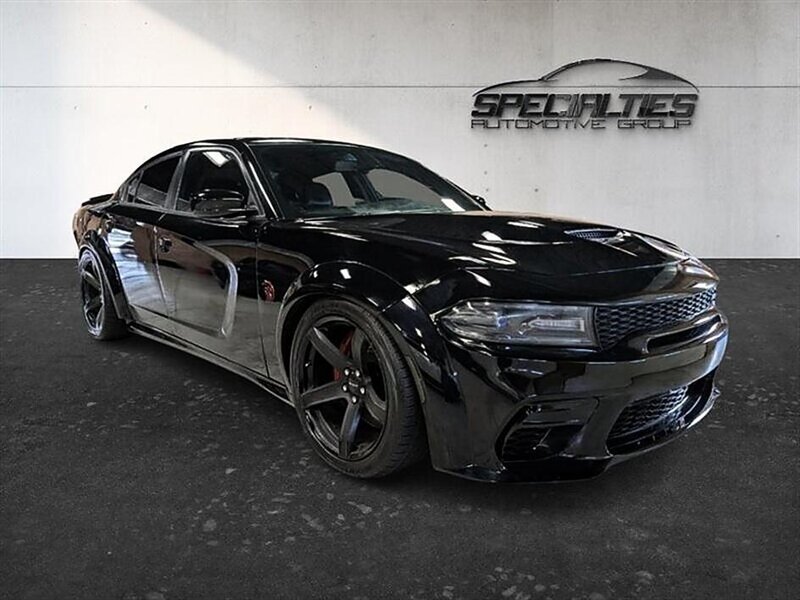 Used 2018 Dodge Charger SRT Hellcat w/ Harman/Kardon Audio Group RWD image 1