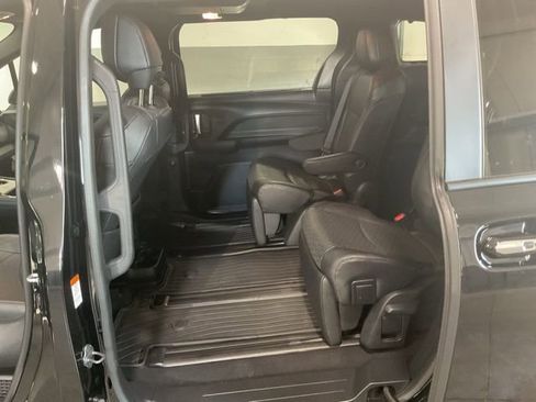 Used 2026 Toyota Sienna Limited image 19