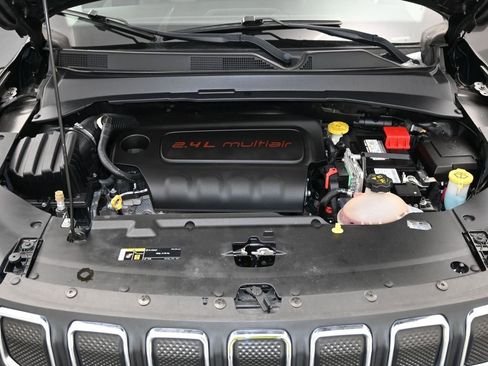 Used 2022 Jeep Compass Latitude w/ Sun and Sound Group image 12