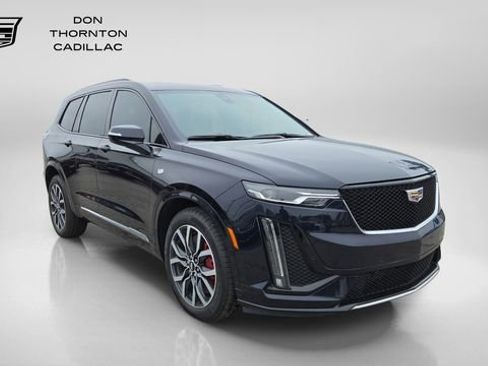 Used 2022 Cadillac XT6 Sport AWD/4WD image 7