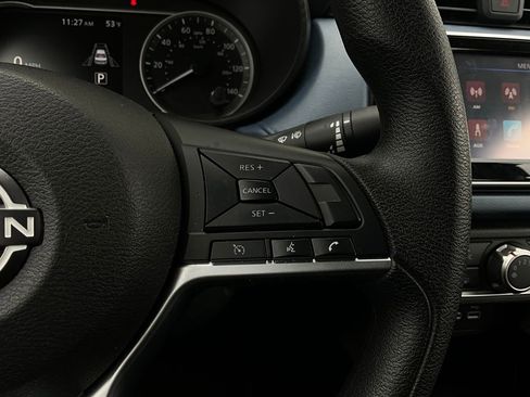 Used 2025 Nissan Versa SV image 30