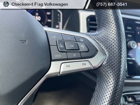 Used 2023 Volkswagen Atlas Cross Sport SEL Premium R-Line image 39